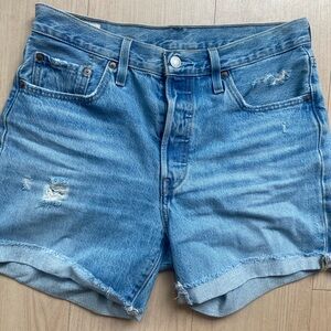 Levi’s 501 shorts, size 29